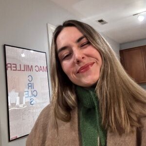 Meet your Posher, Ella